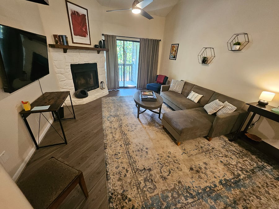 Furnished Finder property 439403_1 photo 2