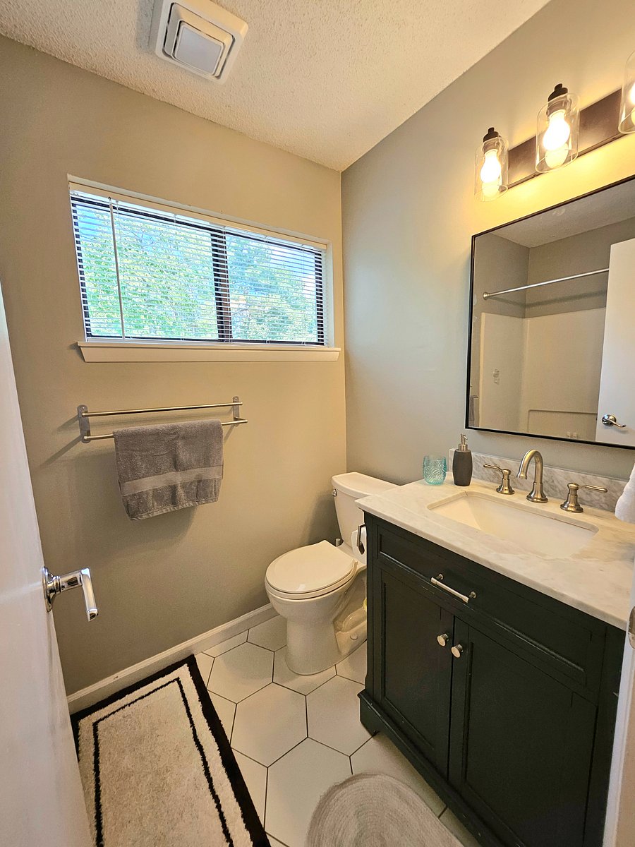 Furnished Finder property 439403_1 photo 11