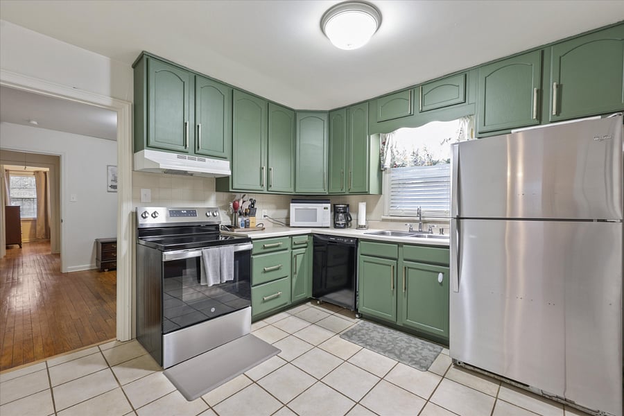 Furnished Finder property 439438_1 photo 8