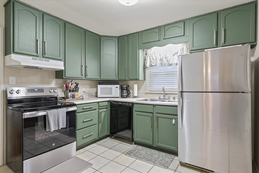 Furnished Finder property 439438_1 photo 9