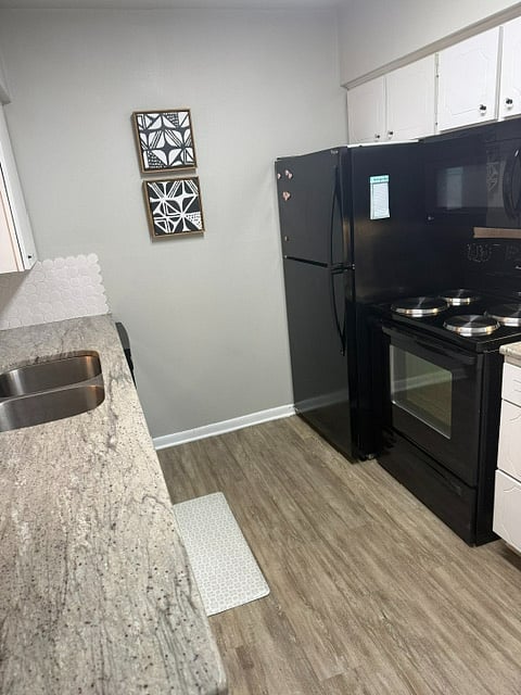 Furnished Finder property 439477_1 photo 13