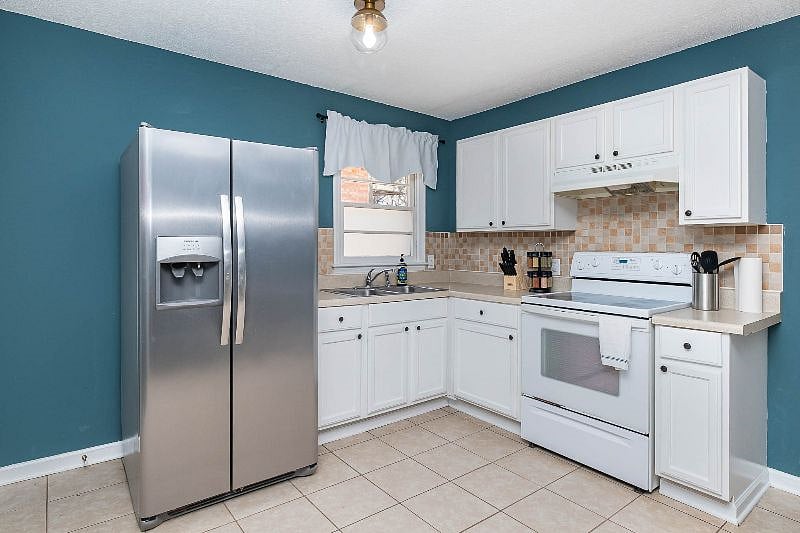 Furnished Finder property 439526_1 photo 12