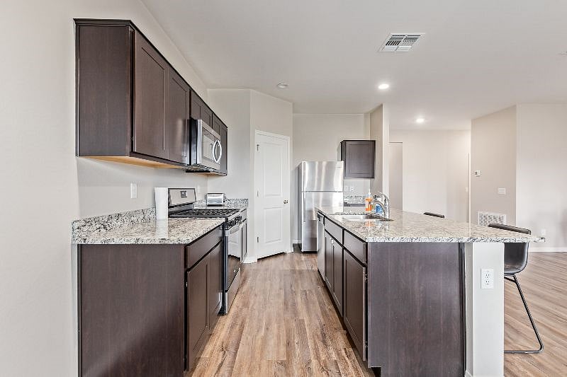 Furnished Finder property 439558_1 photo 7