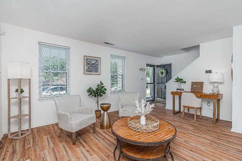 Furnished Finder property 439565_1 photo 3