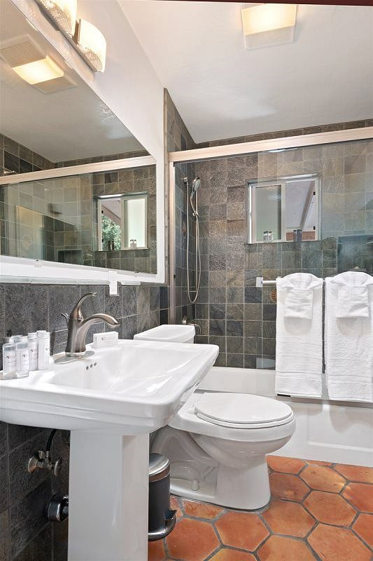 Furnished Finder property 439583_1 photo 10