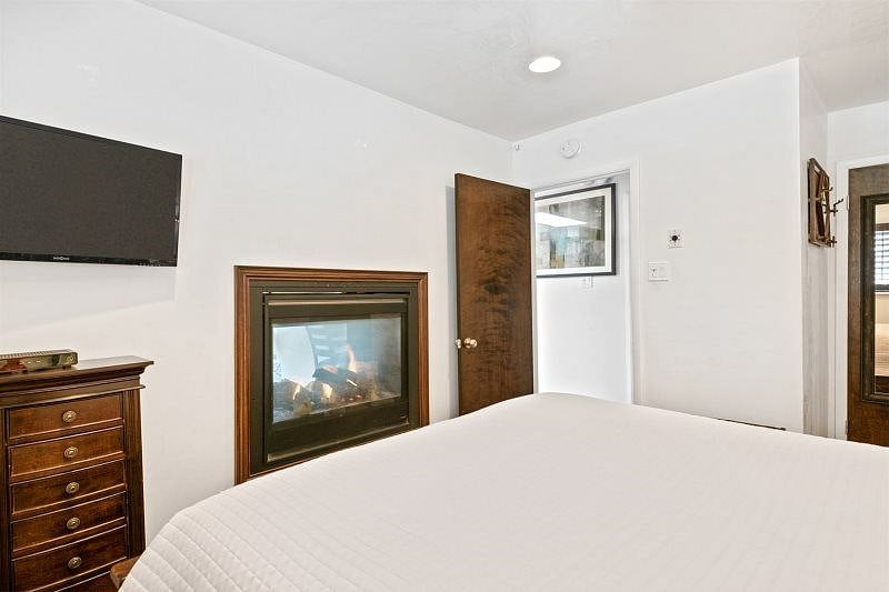 Furnished Finder property 439583_1 photo 8