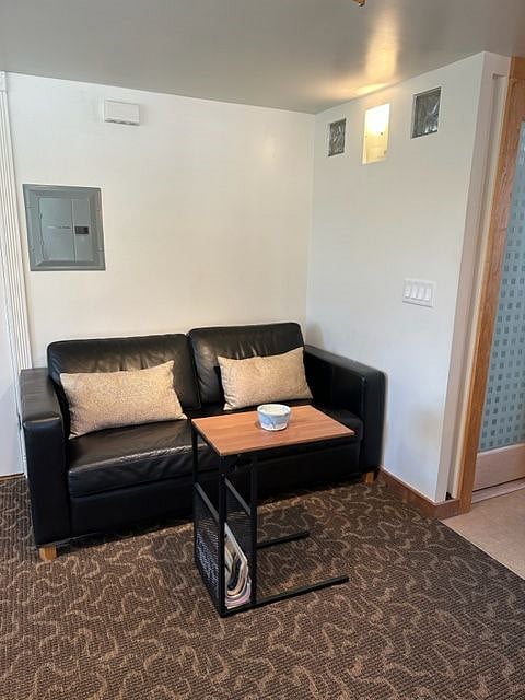 Furnished Finder property 439595_1 photo 4
