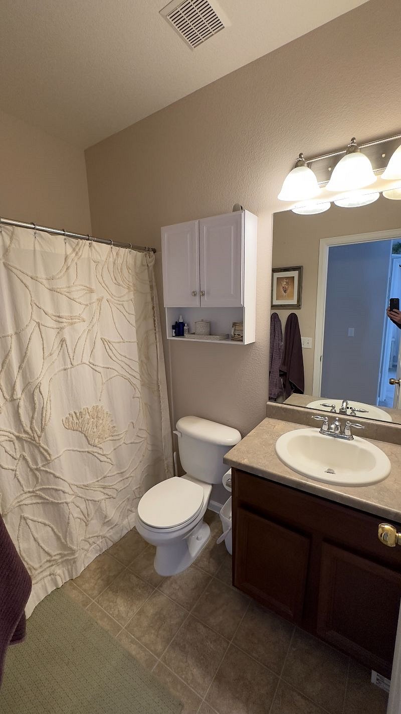 Bedroom 1 & 2  Shared Bathroom