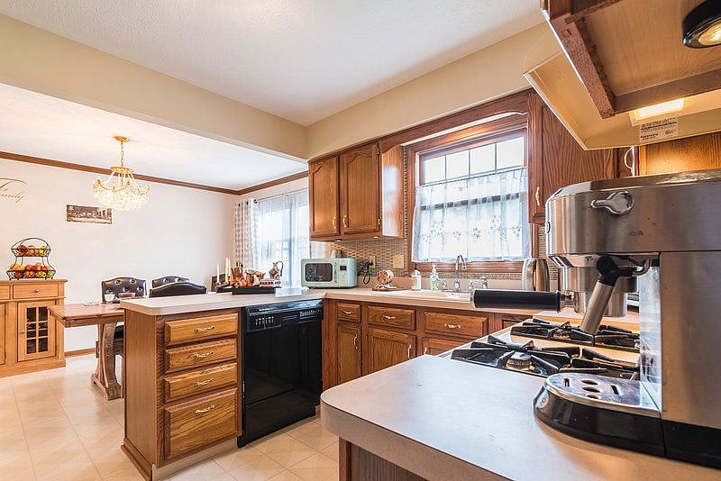 Furnished Finder property 439710_1 photo 12
