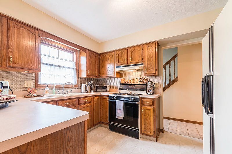 Furnished Finder property 439710_1 photo 8