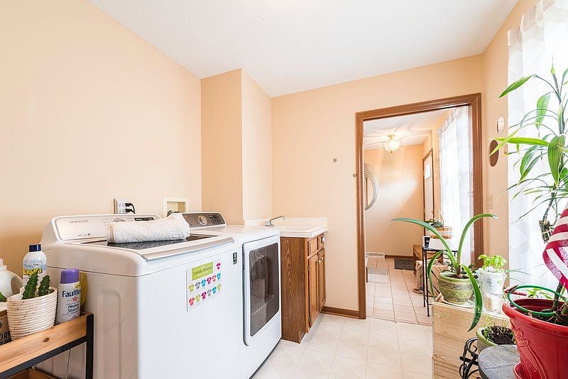 Furnished Finder property 439710_1 photo 21