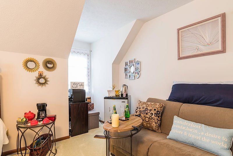 Furnished Finder property 439710_1 photo 3