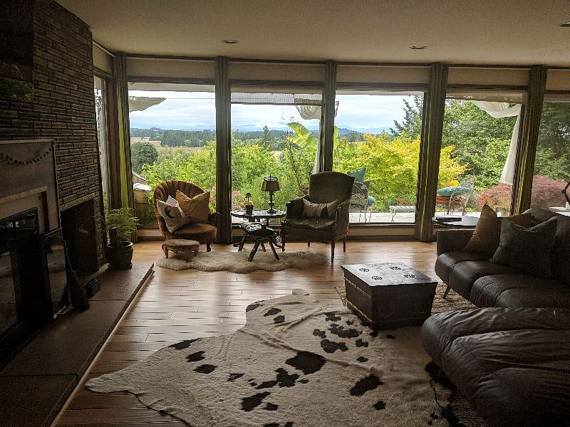 Furnished Finder property 439755_1 photo 3