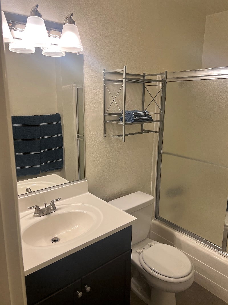 Furnished Finder property 439781_1 photo 4