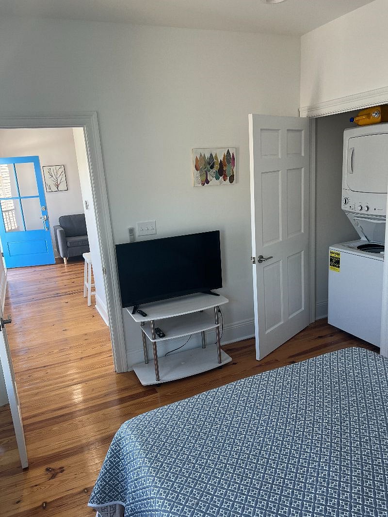Furnished Finder property 439804_1 photo 7