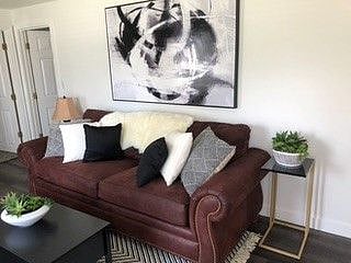 Furnished Finder property 439843_1 photo 3
