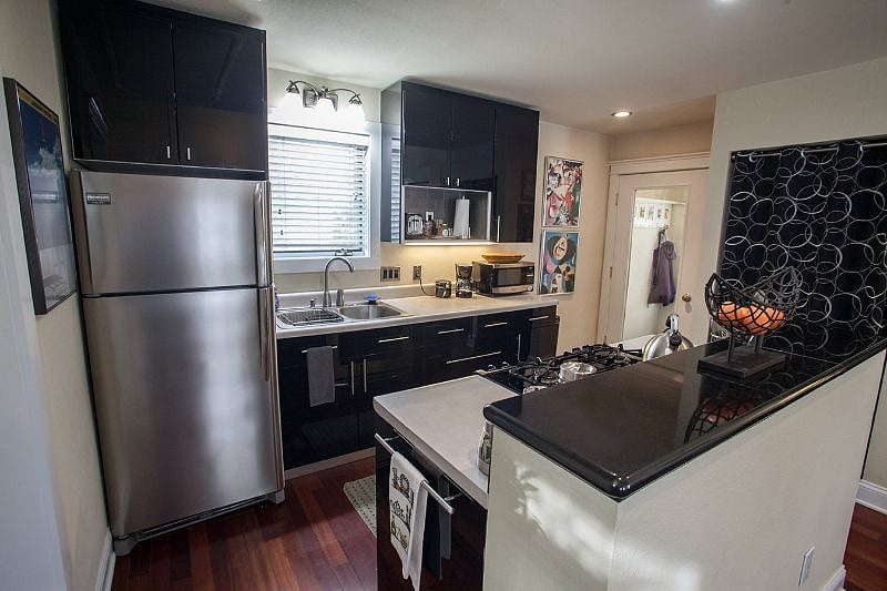 Furnished Finder property 439844_1 photo 2