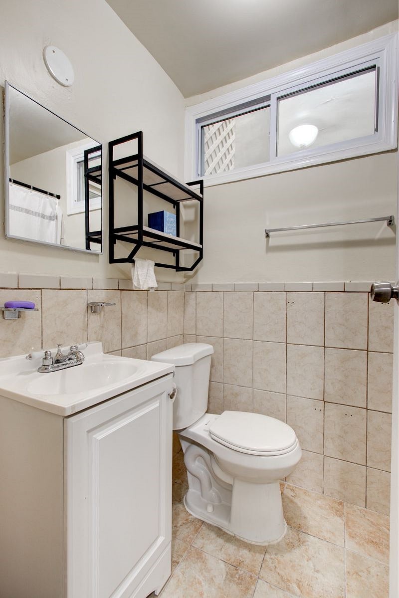 Furnished Finder property 439852_2 photo 9
