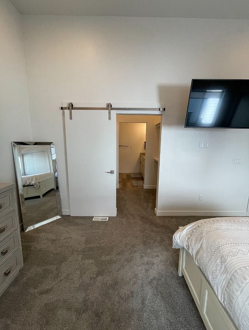 Furnished Finder property 439895_1 photo 13