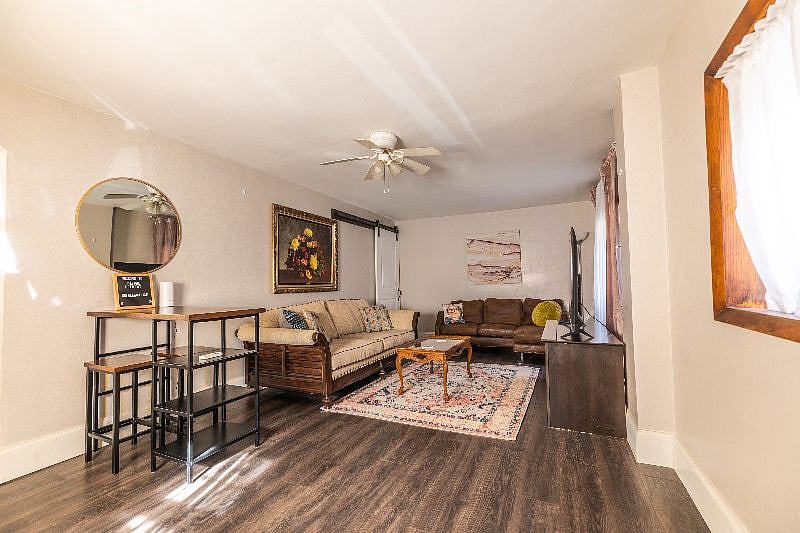 Furnished Finder property 439905_1 photo 5