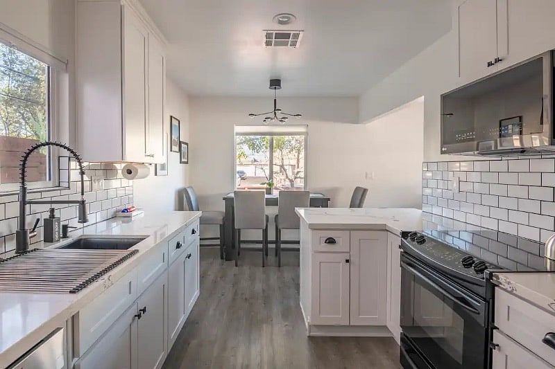 Furnished Finder property 439964_2 photo 7