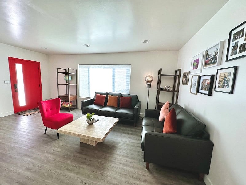 Furnished Finder property 439964_3 photo 7