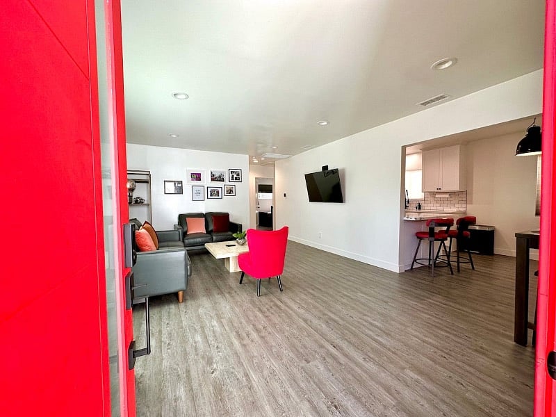 Furnished Finder property 439964_3 photo 9