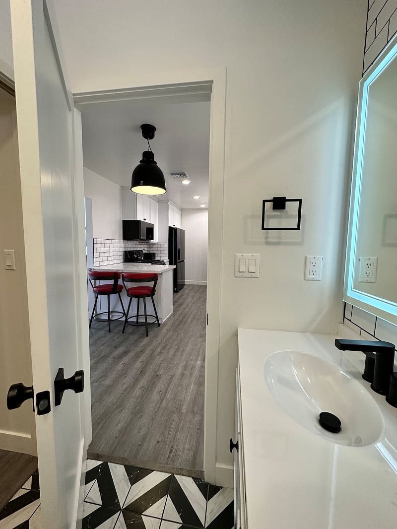 Furnished Finder property 439964_3 photo 27