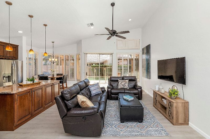 Furnished Finder property 440019_1 photo 9