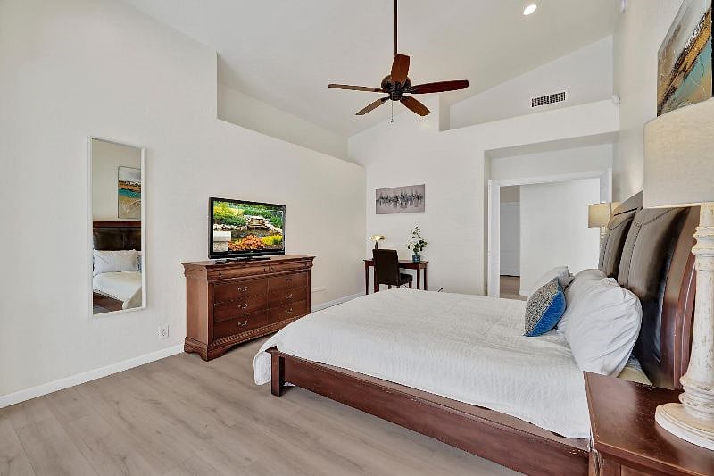 Furnished Finder property 440019_1 photo 16