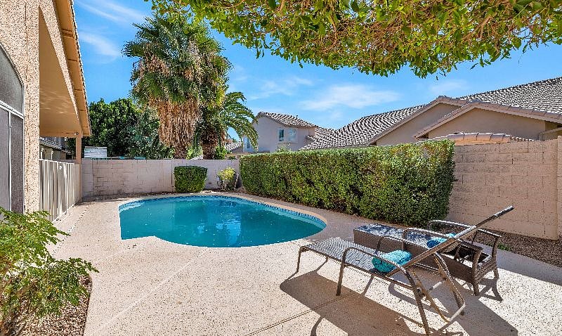 Furnished Finder property 440019_1 photo 25
