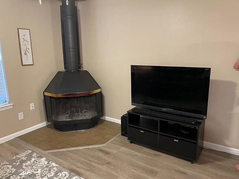 Furnished Finder property 440024_1 photo 3