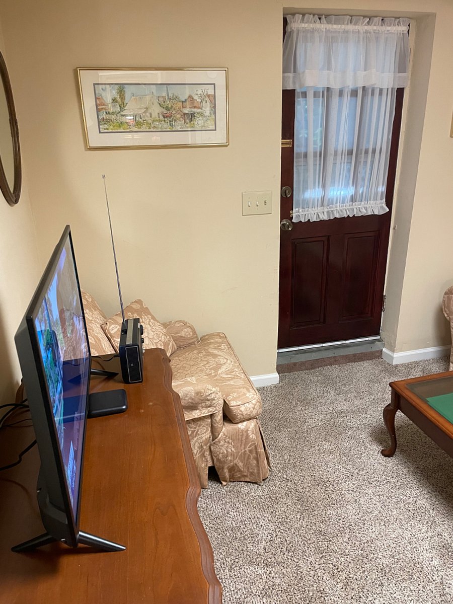 Furnished Finder property 440052_2 photo 4