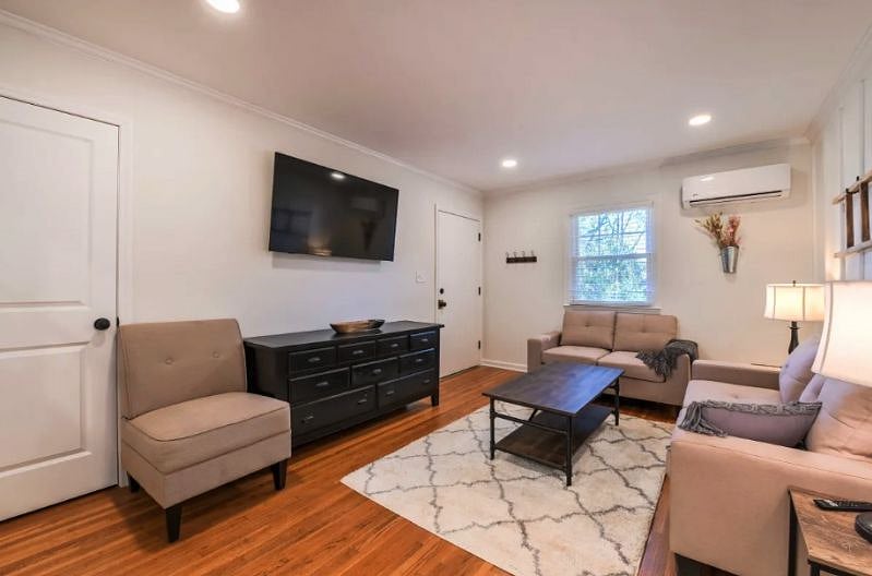 Furnished Finder property 440056_1 photo 3