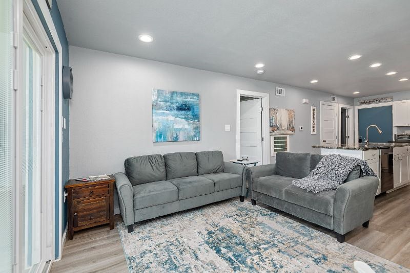 Furnished Finder property 440079_1 photo 11