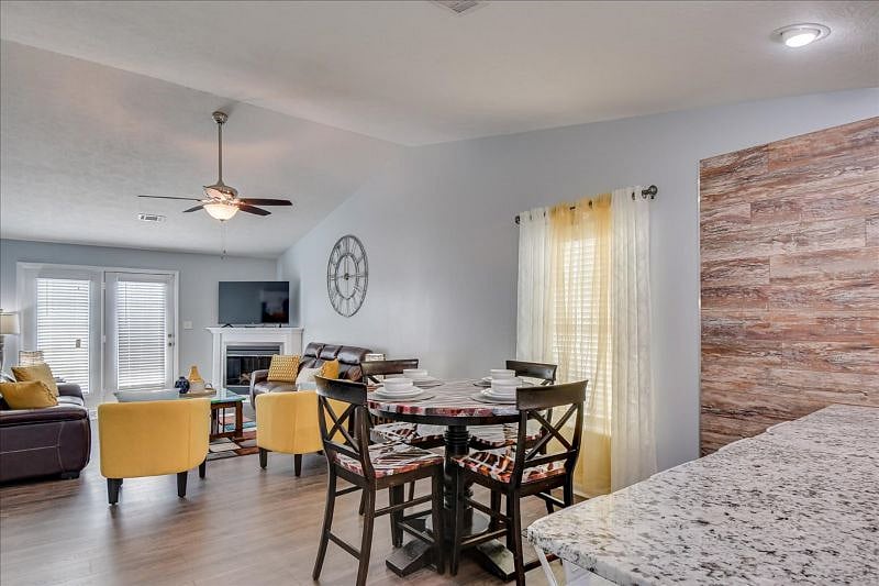Furnished Finder property 440080_1 photo 11