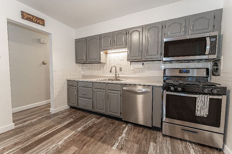 Furnished Finder property 440089_1 photo 5