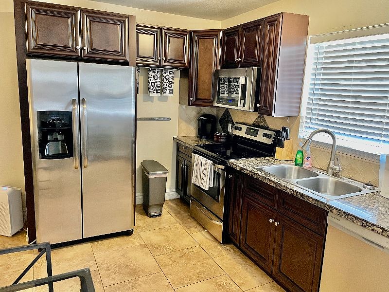 Furnished Finder property 440094_1 photo 7