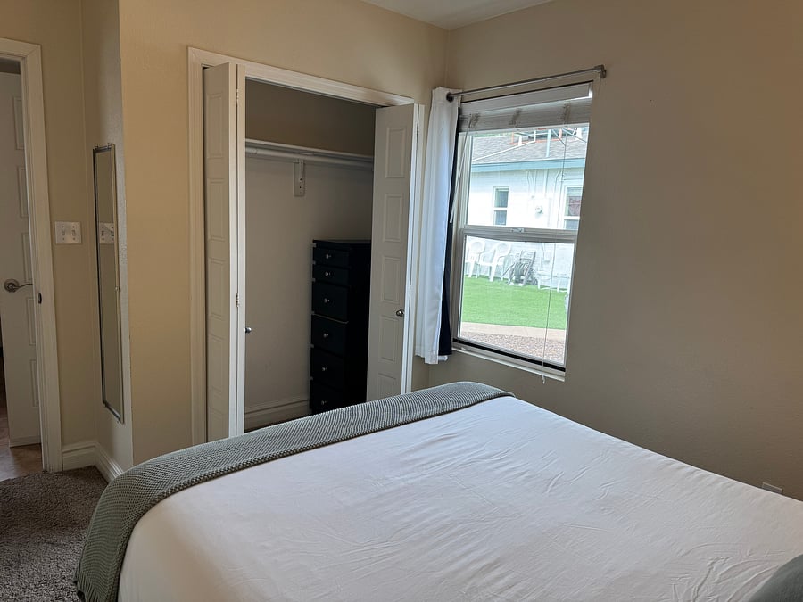 Furnished Finder property 440094_1 photo 15