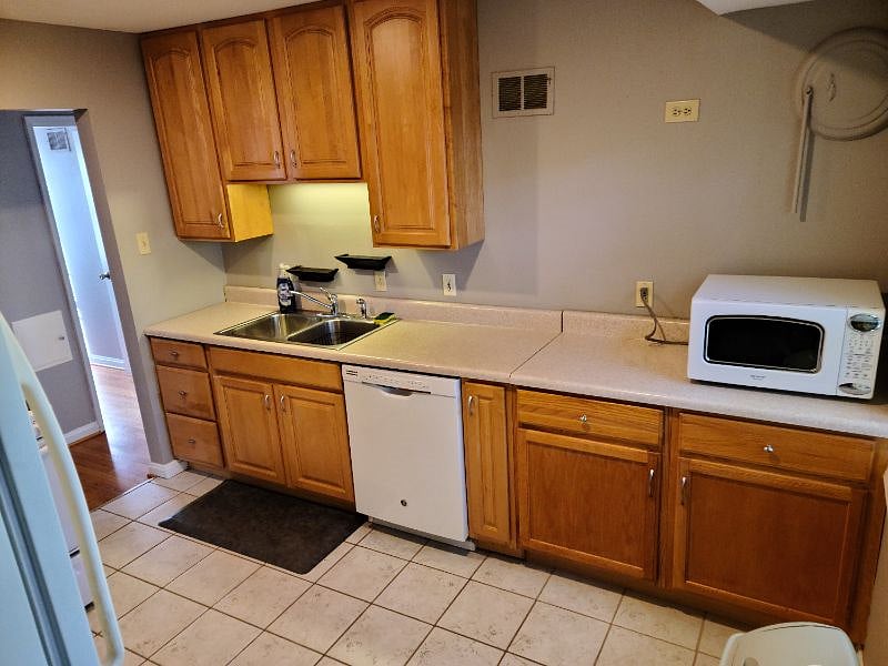 Furnished Finder property 440103_1 photo 22