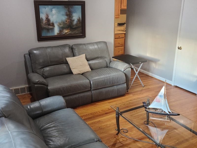 Furnished Finder property 440103_1 photo 37