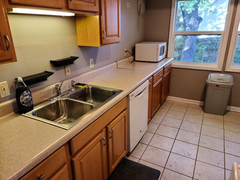 Furnished Finder property 440103_1 photo 65