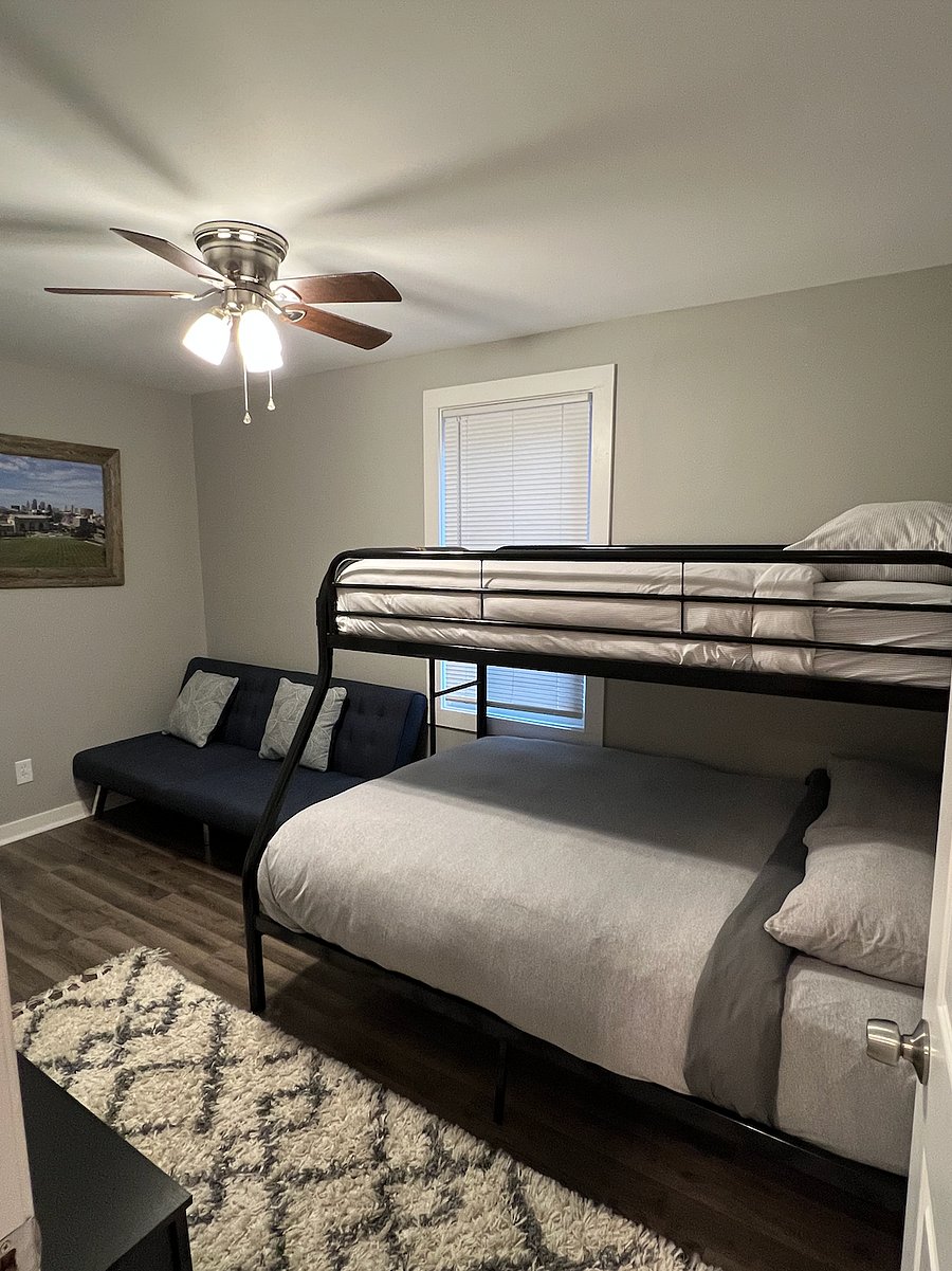 Furnished Finder property 440139_1 photo 8