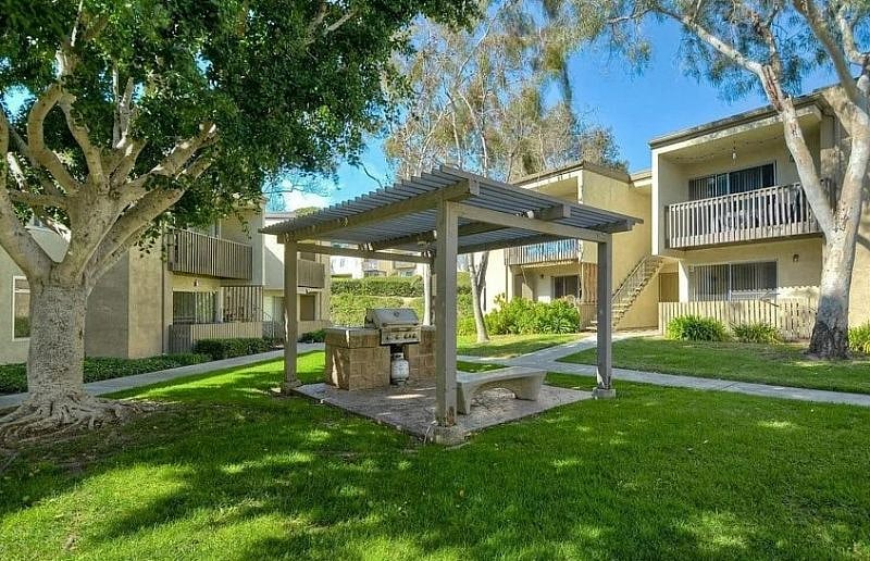 Furnished Finder property 440172_1 photo 24