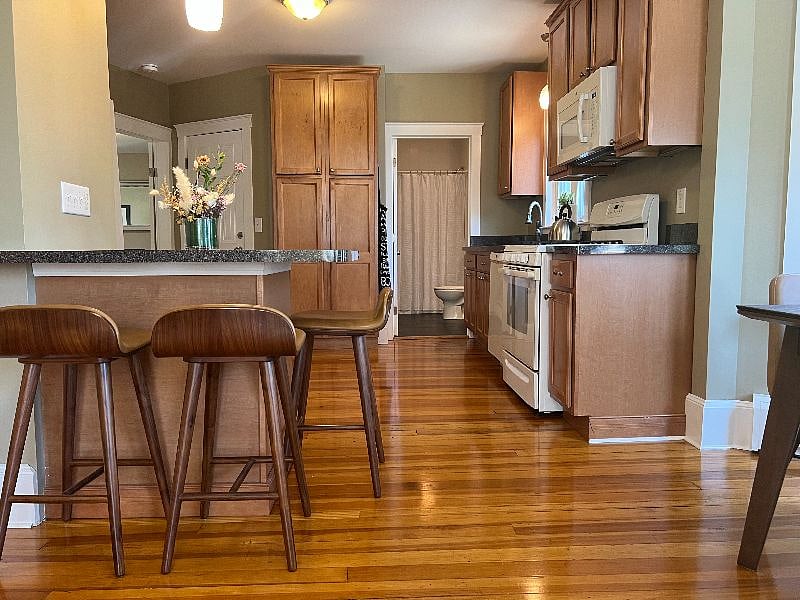 Furnished Finder property 440208_1 photo 8