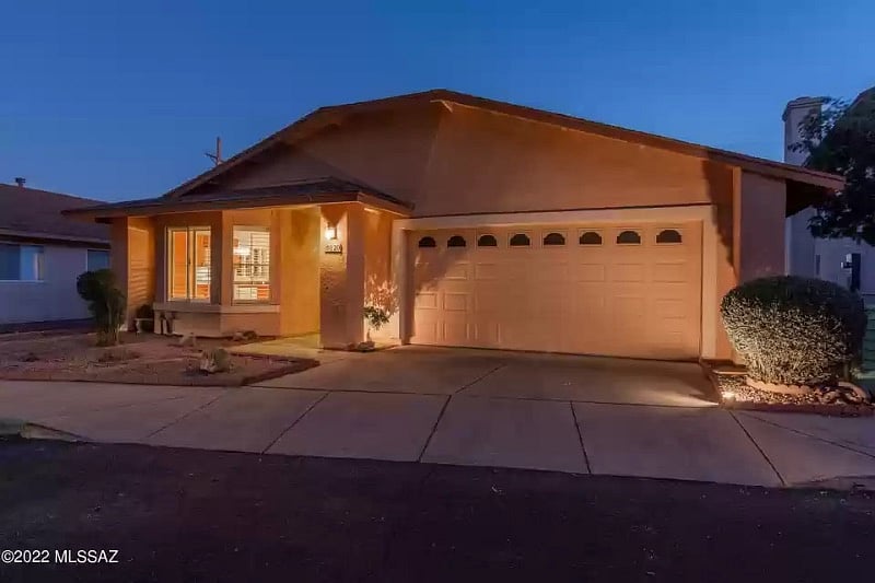 Furnished Finder property 440215_1 photo 2