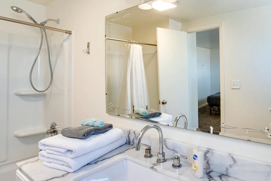 Furnished Finder property 440281_3 photo 17