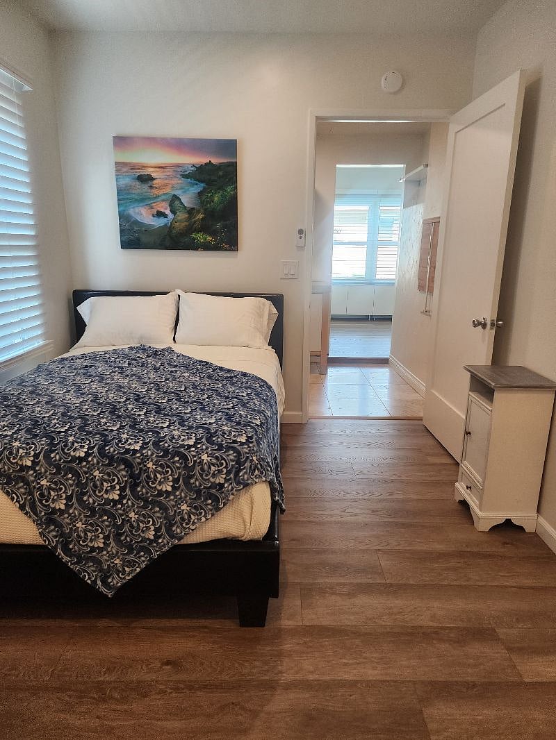 Furnished Finder property 440318_1 photo 4