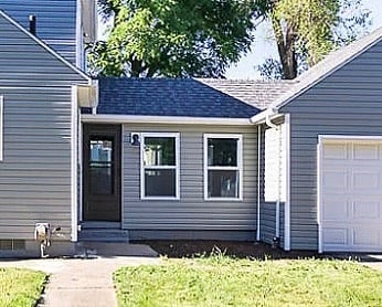 Furnished Finder property 440339_1 photo 3