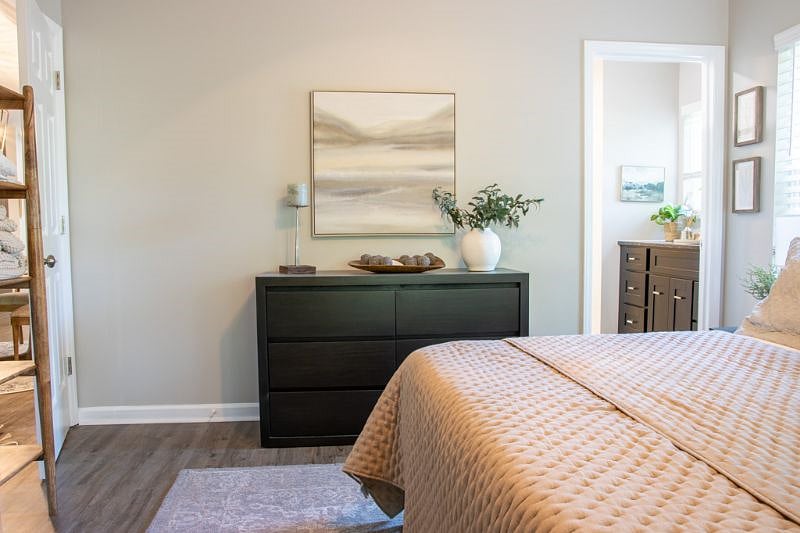Private master bath